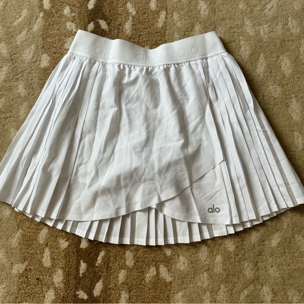 NWOT new without tags Alo tennis pleated skirt